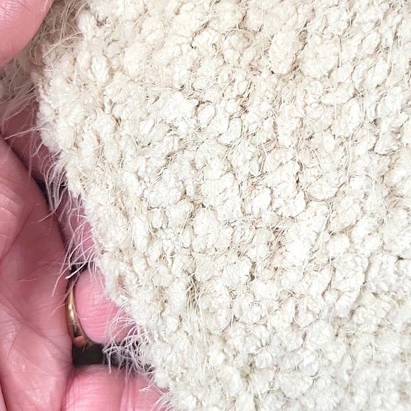 COZY Casual Boucle Fuzy Knit Asymmetric Cardigan Size S/M - Picture 4 of 7